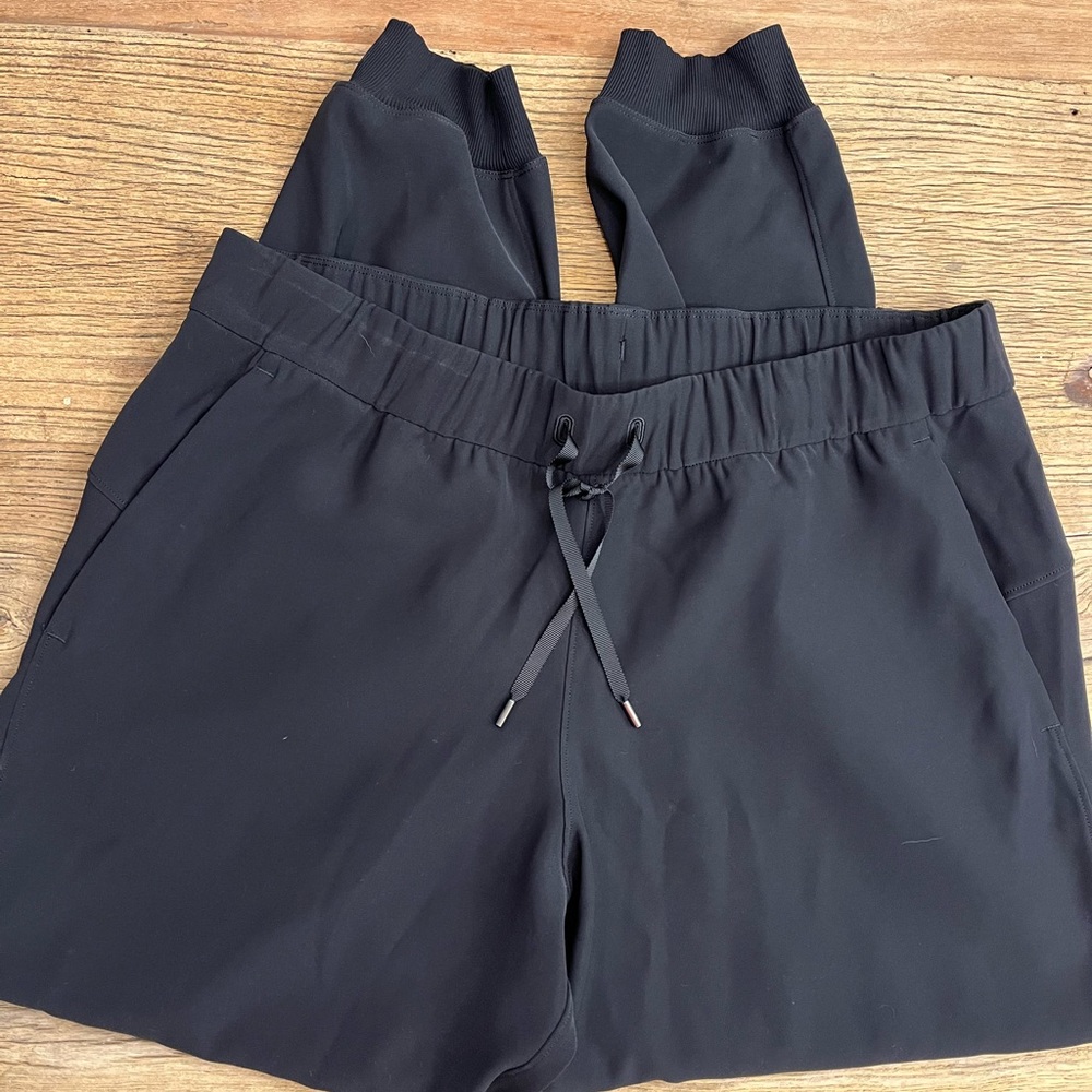 Lululemon On The Move joggers. Black, size 10 (no tag)